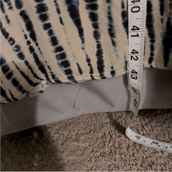 Zara Women’s Cream Khaki and Blue Batik Print Tie Back V Neck Maxi Dress Sz M/L - Picture 9 of 10